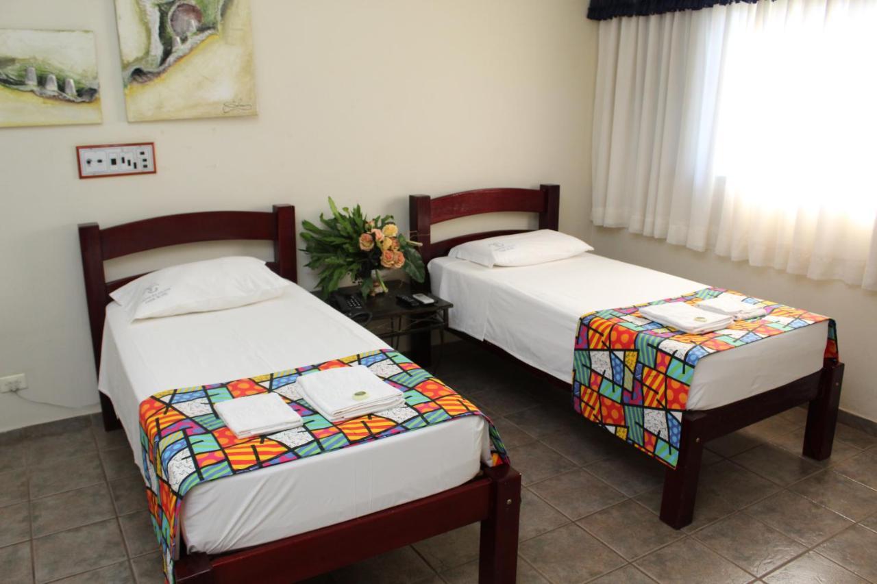Hotel Grandes Lagos Park