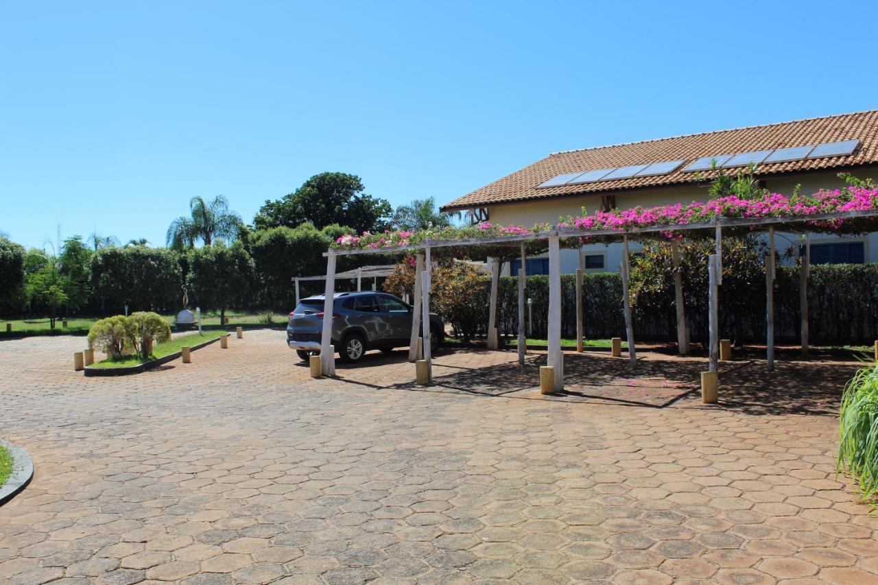 Hotel Grandes Lagos Park